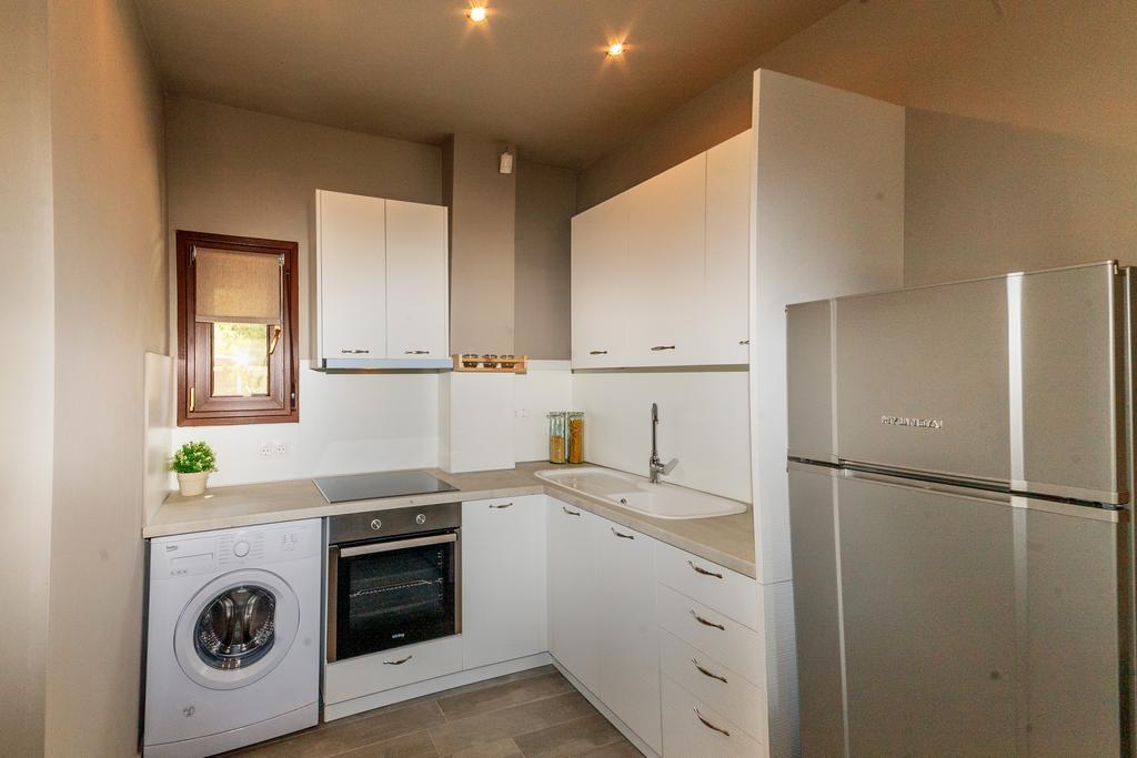 Kissos Apartments วูร์วูรู ภายนอก รูปภาพ